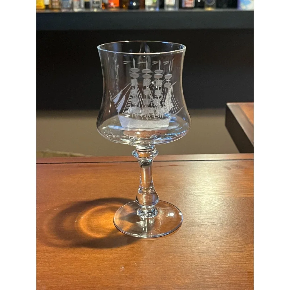 Leonard Crystal experience elegance